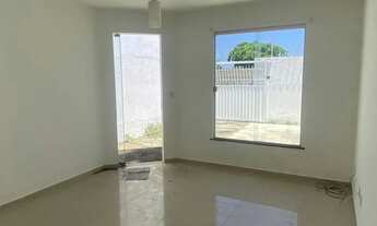 Imagem: Casa Residencial Para Venda em Rua Pública