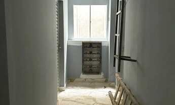 Imagem 2: ALUGA-SE APARTAMENTO 1 QUARTO COM VARANDA R$ 850,00 NA ADE ARNIQUEIRAS PRÓXIMO ACADEMIA W