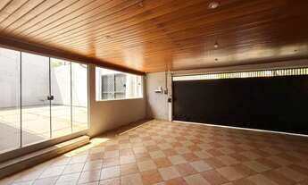 Imagem 4: Casa com 4 quartos, 1 suíte, 4 vagas, para alugar, 520 m² por R$ 6.300/mês - Jardim Coloni