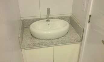 Imagem 7: Apartamento em prédio novo, 02 quartos, andar alto e armários fixos