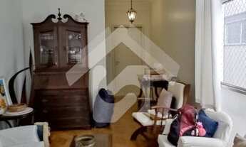 Imagem 4: Para reforma total. Andar alto em frente ao Clube Pinheiros com varanda