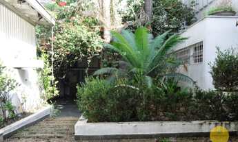 Imagem 7: Casa com 660m de conforto..