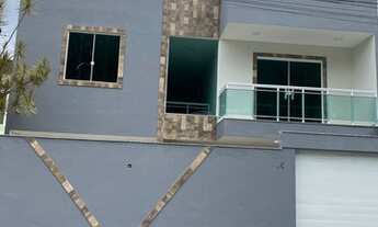 Imagem: Casa duplex em condomínio com 4 quartos