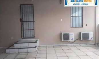 Imagem 4: Casa Residencial e Comercial para aluguel possui 400 m² com 3 quartos em Itapuã - Vila Vel