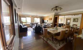 Imagem 7: Casa para venda possui 550 metros quadrados com 5 quartos em Boa Vista - Porto Alegre - RS