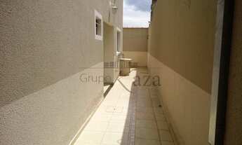 Imagem 2: Casa Sobrado - Villa Branca - 3 Dormitórios - 137m²