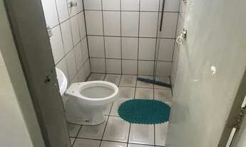 Imagem 6: Casa para venda possui 64 metros quadrados com 3 quartos em Conjunto Riviera - Goiânia - G