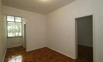 Imagem 2: Apartamento para Aluguel - Copacabana, 2 Quartos, 70 m2