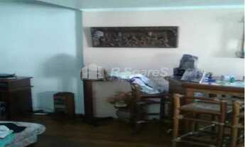 Imagem 5: Aparatamento à venda em Copacabana, Posto 4, três quartos, com dependência e vaga na escri