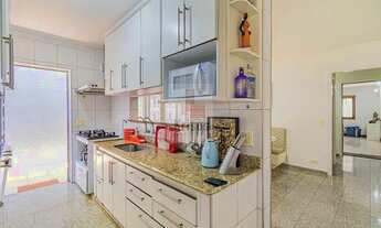 Imagem 6: BELO SOBRADO AO LADO DA ESTAÇÃO VILA SÔNIA