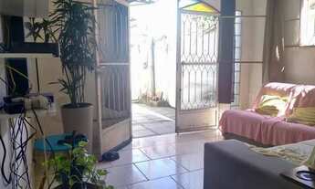 Imagem 2: Casa para venda possui 80 metros quadrados com 2 quartos em Curuzu - Salvador - Bahiaa