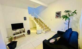 Imagem 2: Bela triplex à venda em Barra de São João, 2 quartos, área gourmet e terraço, Unamar - RJ