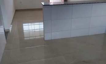 Imagem 2: Casa 2 qtos junto a lagoa e ao centro de Iguaba Grande