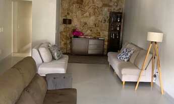 Imagem 2: Casa térrea, 204m², 3 quartos, piscina, 4 vagas, terreno 457m²