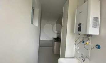 Imagem 5: Apartamento para aluguel e venda possui 62 metros quadrados com 2 quartos