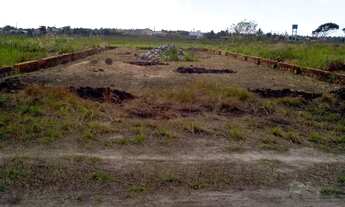 Imagem: Lote murado e aterrado no Trêvo do Francês