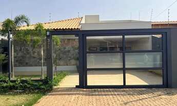 Imagem: Luxuosa casa térrea - 3 suítes e piscina