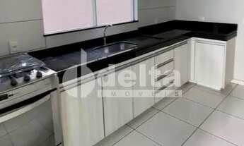 Imagem 6: Casa residencial disponível para venda no bairro Jardim Veneza em Uberlândia-MG