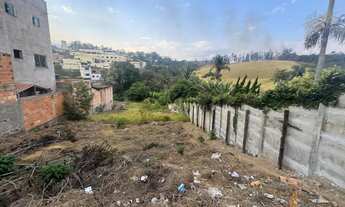 Imagem 3: Lote disponível para venda no bairro Arcádia em Conselheiro Lafaiete-MG