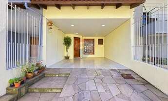 Imagem: Casa com 4 dormitórios, sendo duas suítes