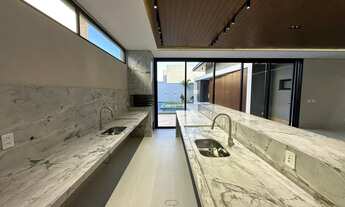 Imagem 5: Supremo Itália, Casa Térrea, com 4 Suites, Escritorio, 6 Vagas, casa Nova