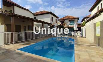 Imagem: Casa com porteira fechada no Portinho com