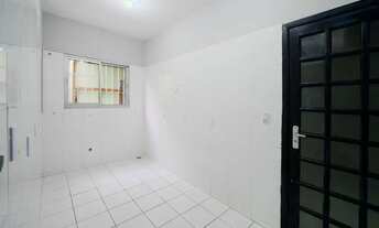 Imagem 6: Predio cmercial com salas - total de 250m² - próximo Av. Andrômeda - Excelente Oportunidad