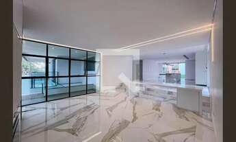 Imagem: Casa à Venda - Bandeirantes, 4 Quartos