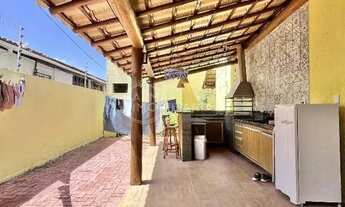 Imagem 5: Casa com Pé-Direito Duplo, com 4 Quartos, sendo 2 Suítes, à Venda no Jardim Aeroporto, Lau