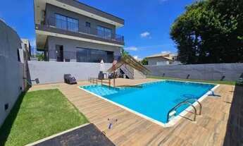 Imagem 5: Sobrados à venda no Ninho Verde 1, contendo 5 dormitórios, área de lazer com piscina