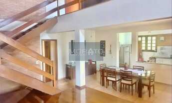 Imagem 2: Casa 4 Quartos 4 Vagas no Bairro Itapôa