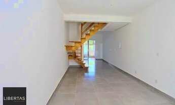 Imagem 3: Casa em Porto Alegre, no bairro Hípica, com 2 dormitório(s), e 2 banheiros, à ve