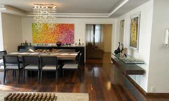 Imagem 4: Apartamento para aluguel possui 220 metros quadrados com 4 quartos