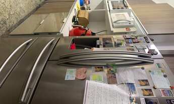 Imagem 6: CASA TRIPLEX com piscina, área gourmet, garagem e terreno para construir