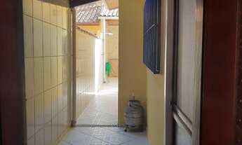 Imagem 7: Casa para aluguel e venda possui 300 metros quadrados com 3 quartos