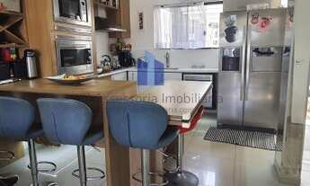 Imagem: Sobrado para Venda em Curitiba, Pinheirinho