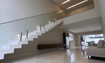 Imagem 3: Boulevard Lagoa - Belíssima Mansão 4 quartos sendo 3 suítes!