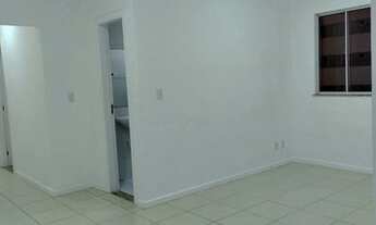 Imagem 3: Apartamento de dois quartos, sendo uma suíte, a venda no Villa Espanha