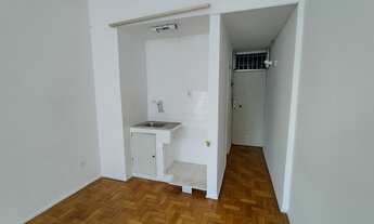 Imagem 4: Apartamento para venda tem 30 metros quadrados com 1 quarto em Catete - Rio de Janeiro - R