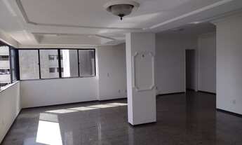 Imagem 2: Apartamento no Meireles com 140m2, 03 quartos, armários, 02 vagas de garagem, sua nova mor