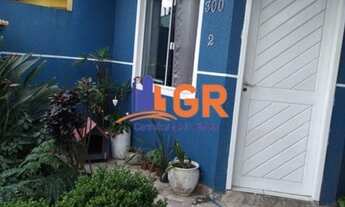 Imagem 2: Sobrado para Venda em Curitiba, Cidade Industrial, 2 dormitórios, 2 banheiros, 2 vagas