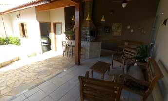 Imagem 2: Sobrado com suíte e área externa com piscina e espaço gourmet para venda em condomínio fec