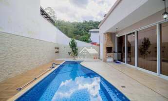 Imagem 2: Casa térrea com piscina e 3 dormitórios e piscina à venda, 180 m² por R$ 1.350.000 - Ibi A