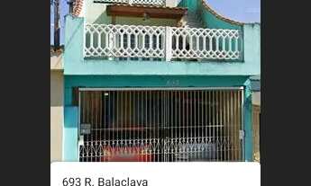 Imagem 2: Casa térrea com sobrado/sacada/área com cobertura