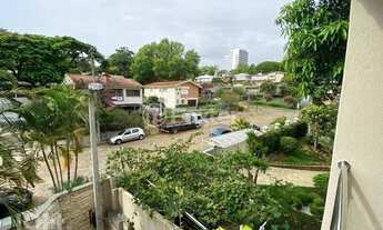 Imagem 4: Casa para venda possui 550 metros quadrados com 5 quartos em Boa Vista - Porto Alegre - RS