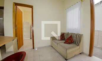 Imagem 3: Apartamento para Aluguel - São João do Rio Vermelho, 1 Quarto, 25 m2