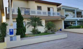 Imagem: Sobrado em Peruíbe