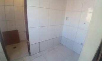 Imagem 3: Aluga-se kitnet Quarto com aluguel por R$450 /mês