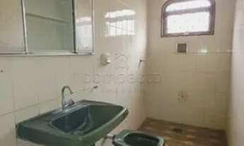 Imagem 7: Casa para aluguel possui 360 metros quadrados com 3 quartos