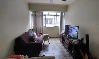 Imagem 2: Ótima localização, ampla, 2 quartos, 2 banheiros, sala cozinha, área de serviço, prédio co